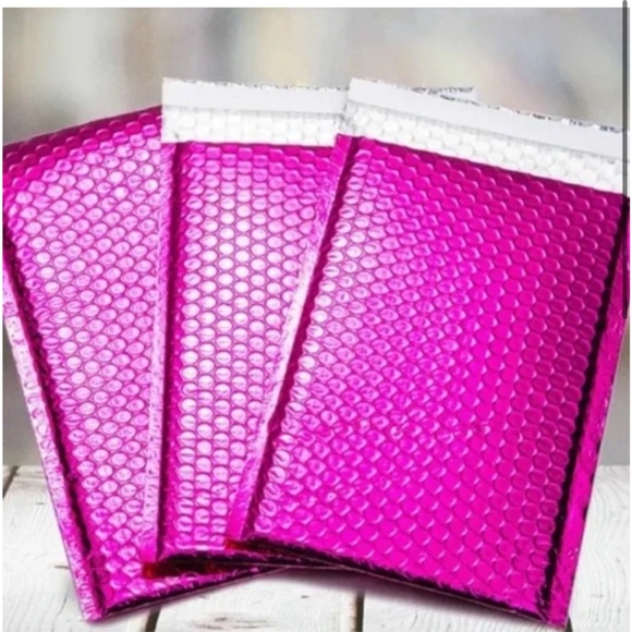 BUY NOW 15 6x9 Metallic Pink Bubble Mailers - Picture 1 of 3